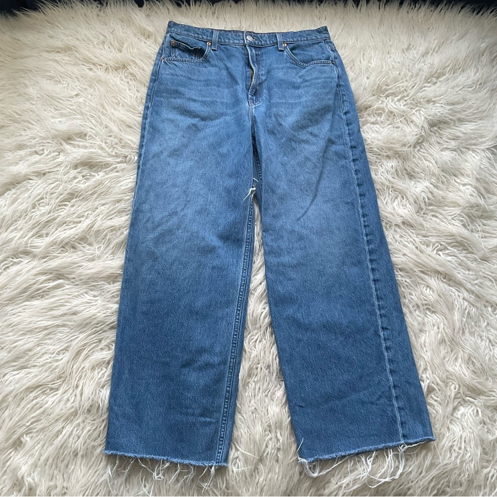 Classic Wide-Leg Women's Jeans in Medium Blue